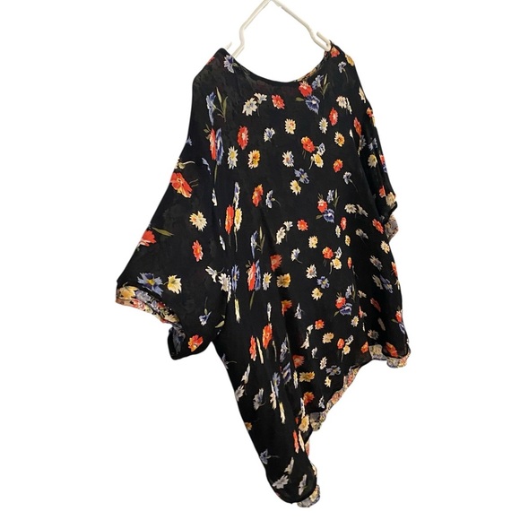 Reversable Floral Black Blouse Flowy Oversized fit  , Boho Western Cadual Chic - Picture 3 of 9
